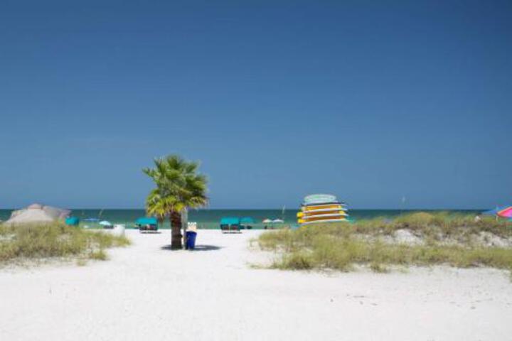 318 Island Inn - thumb 4