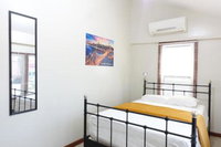 1 Bus Stop to NYC5min EWR Airport HouseParking