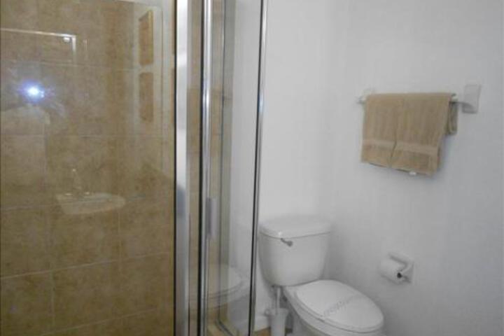 33 Andalusia House - thumb 4