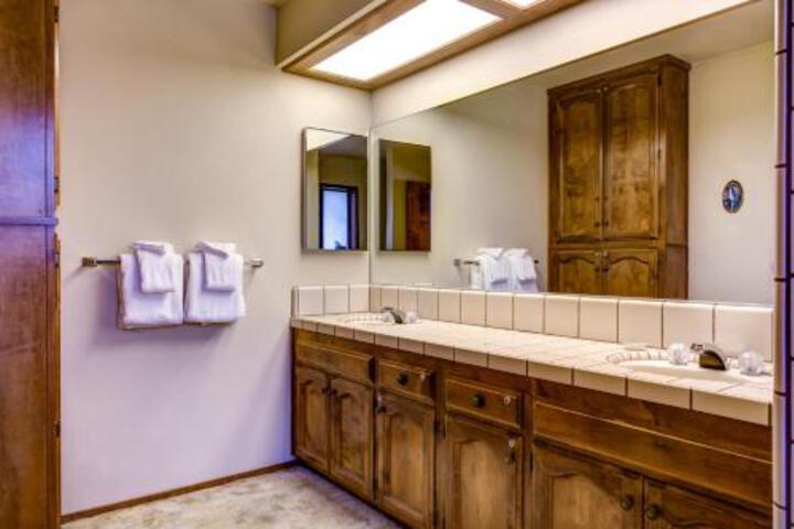 40 Coyles Cabin - thumb 3