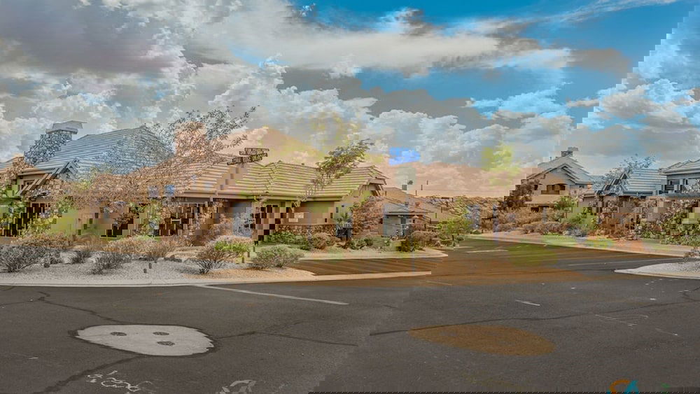 Bike-on-inn 3 Bedroom Apts - thumb 0