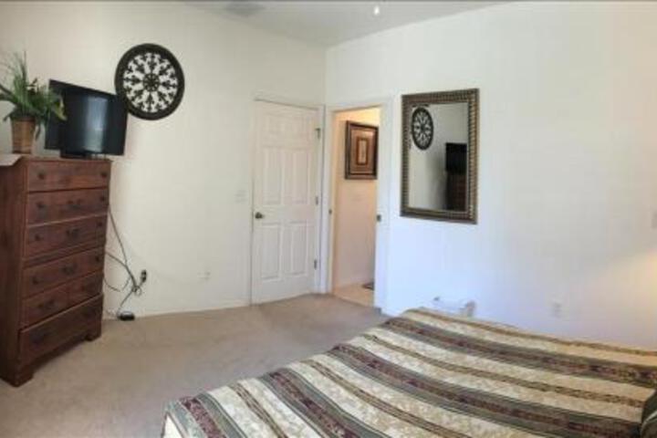 38 Knollwood House - thumb 3