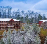 Greenbrier Estate Cabin - Accommodation Philadelphia