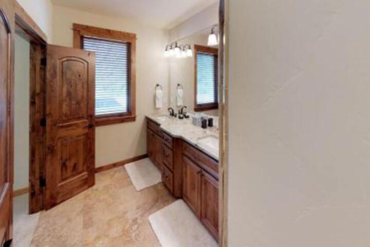 39 Caldera Cabin - thumb 4
