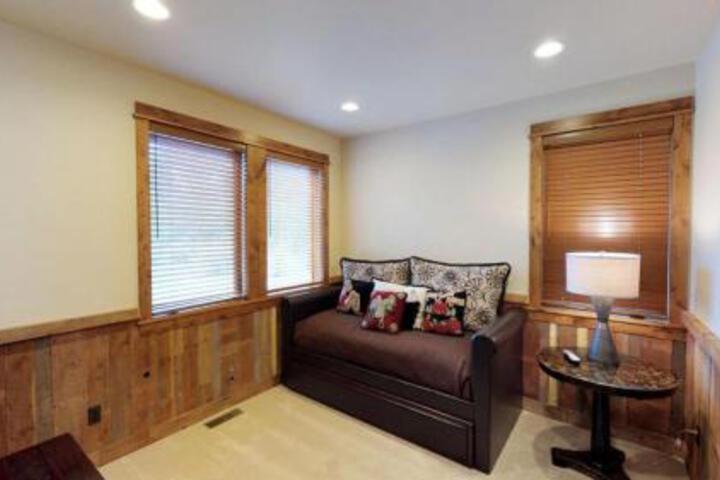 39 Caldera Cabin - thumb 6