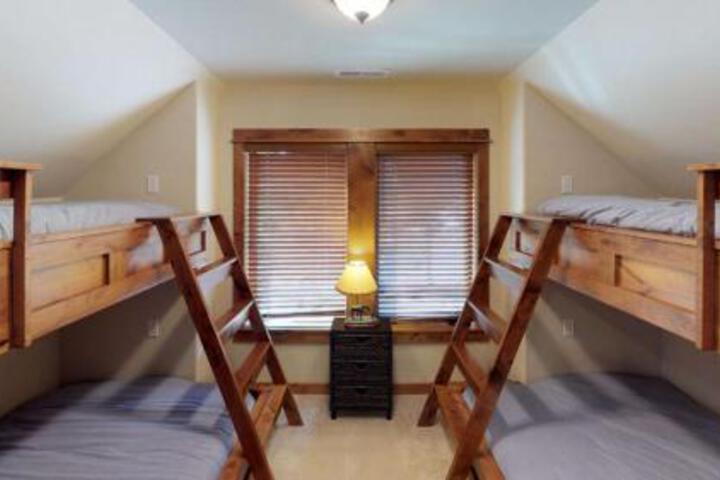 39 Caldera Cabin - thumb 1