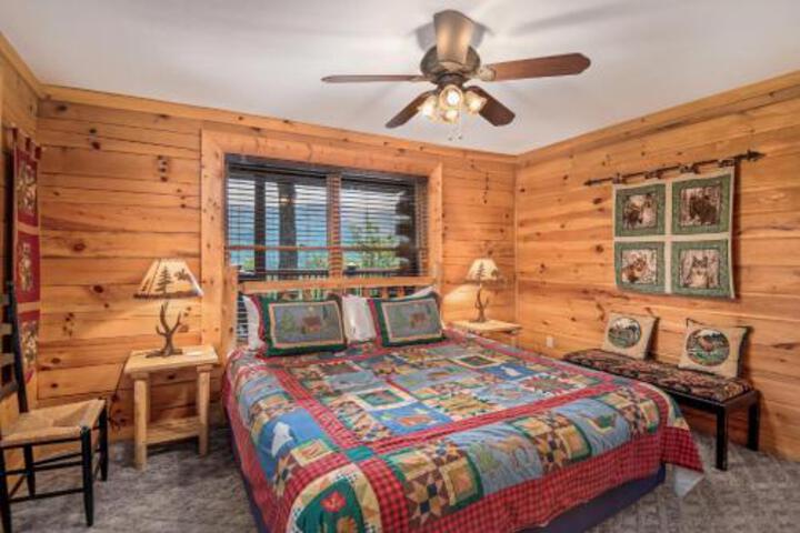 Dancing Bear Lodge Home - thumb 4