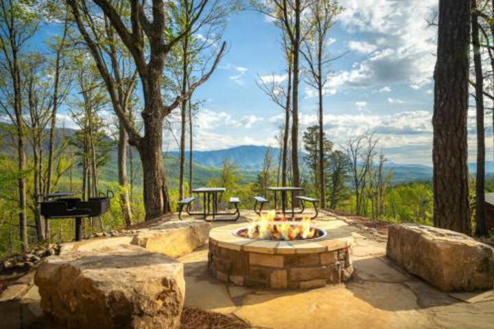 Dancing Bear Lodge Home - thumb 5