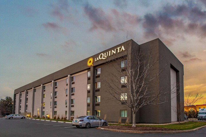 La Quinta Inn & Suites By Wyndham Hartford - Bradley Airport - thumb 4
