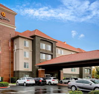 La Quinta Inn  Suites by Wyndham Fresno Riverpark - Accommodation Philadelphia