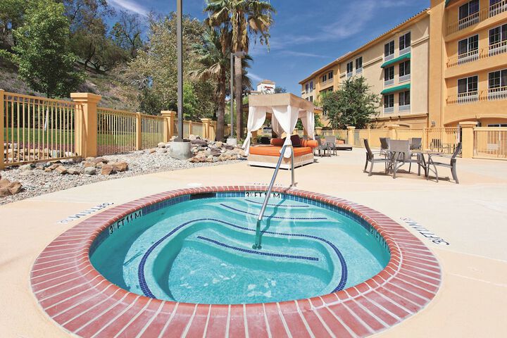 La Quinta Inn & Suites By Wyndham Santa Clarita - Valencia - thumb 4