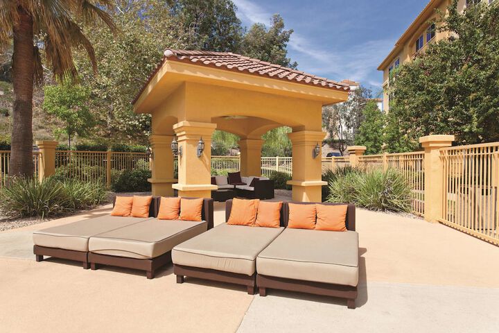 La Quinta Inn & Suites By Wyndham Santa Clarita - Valencia - thumb 3