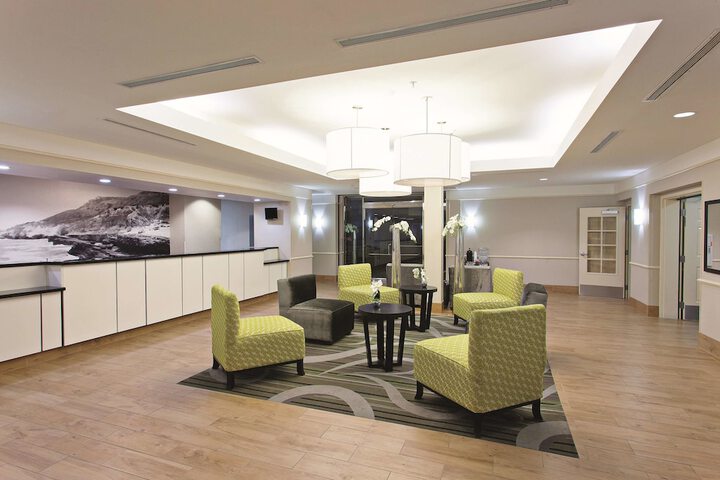 La Quinta Inn & Suites By Wyndham Santa Clarita - Valencia - thumb 6