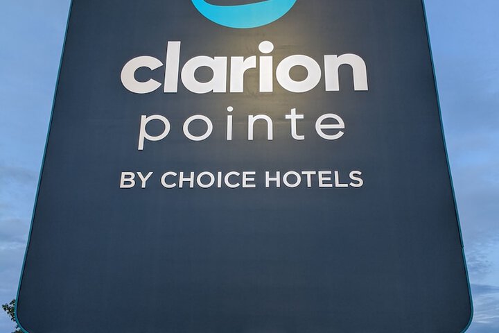 Clarion Pointe Greensboro Airport - thumb 3