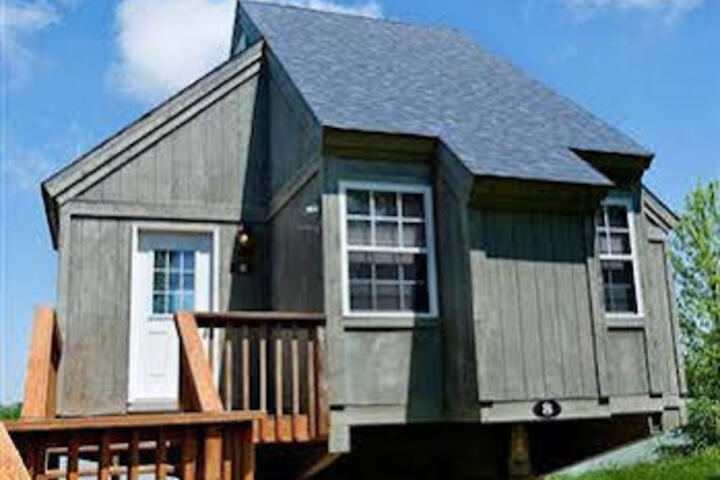 Erie Islands Resort & Marina - thumb 0