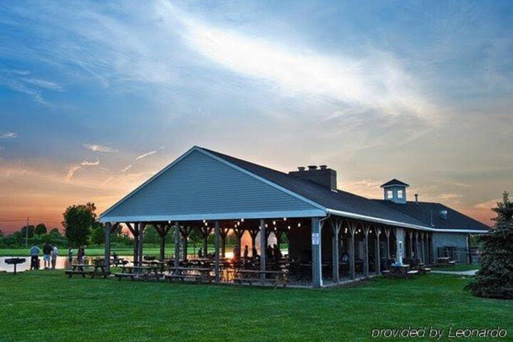 Erie Islands Resort & Marina - thumb 5