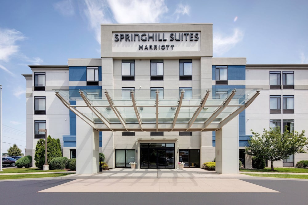 Springhill Suites Marriott Airport - thumb 1