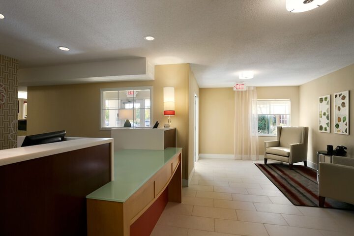 MainStay Suites Charlotte - Executive Park - thumb 2