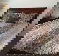 Sequoia Riverfront Cabins - Accommodation Philadelphia