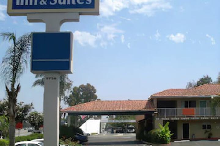 Civic Center Inn Santa Ana - thumb 0