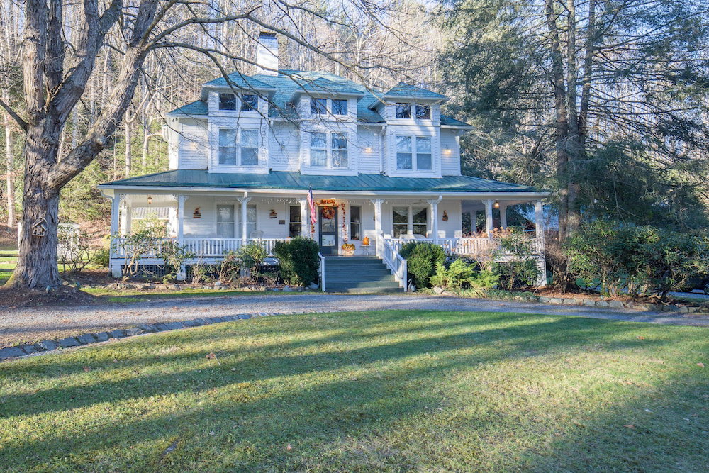 Taylor House Inn - thumb 1