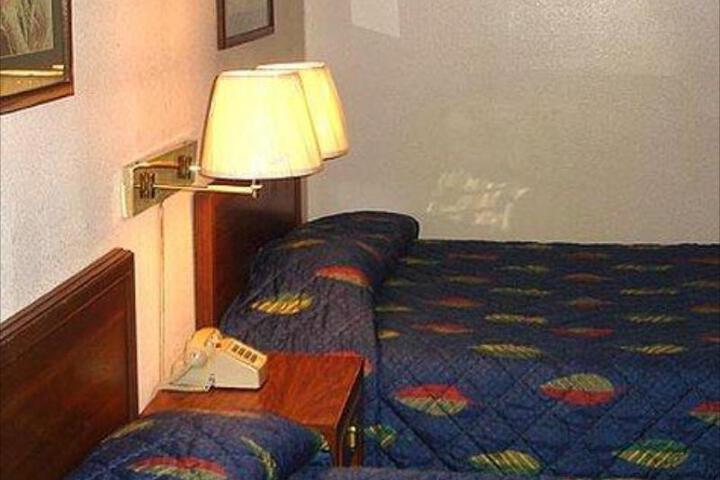 Value Lodge Brownwood - thumb 5