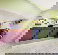 Days Inn by Wyndham Windsor Locks / Bradley Intl Airport - Accommodation Philadelphia