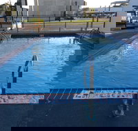 Budget Inn And Suites - Accommodation Philadelphia