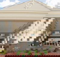 Holiday Inn Express Hotel  Suites Albert Lea - I-35 an IHG Hotel - Accommodation Philadelphia