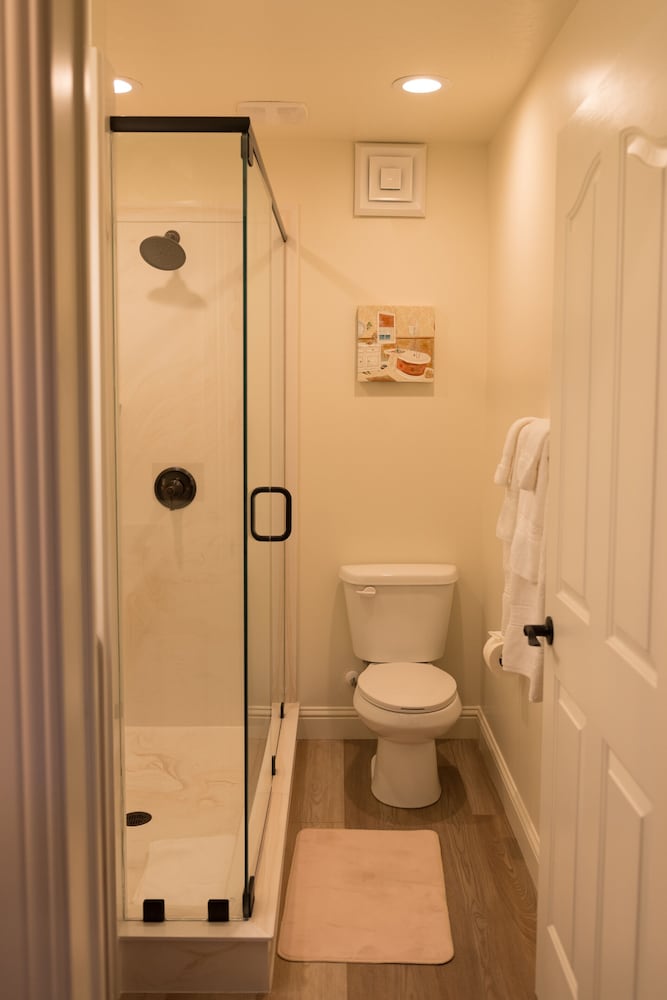 The Iron Gate Inn - thumb 3