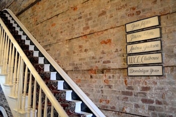 Lafitte Hotel & Bar - thumb 1