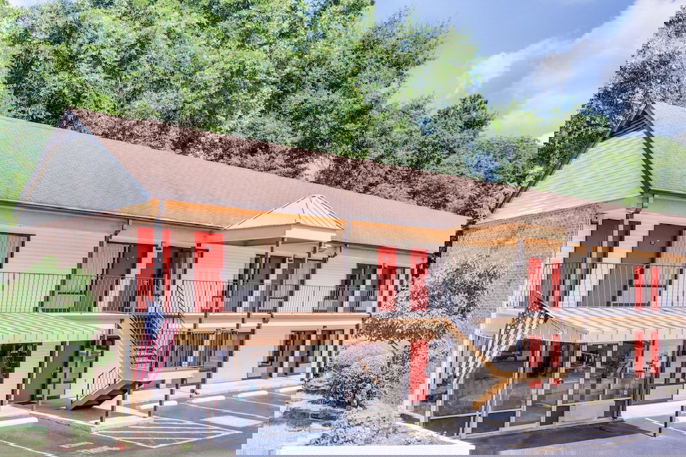 Days Inn By Wyndham Downtown Aiken - thumb 0