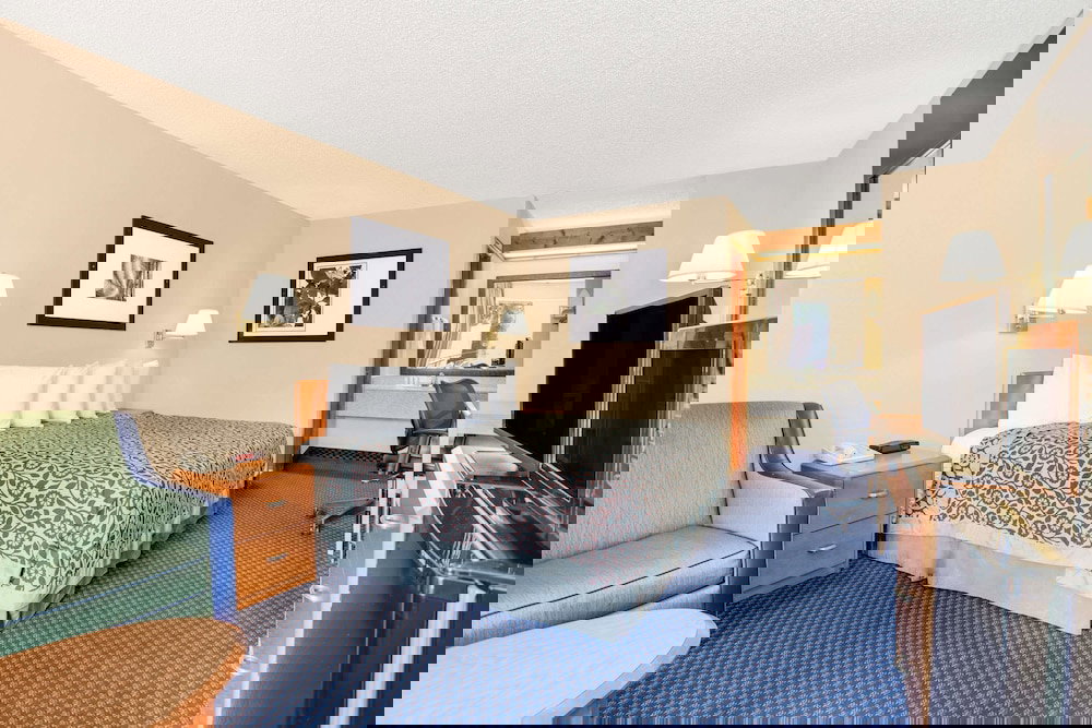 Days Inn By Wyndham Downtown Aiken - thumb 4