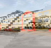 Comfort Inn  Suites East Moline near I-80 - Accommodation Philadelphia