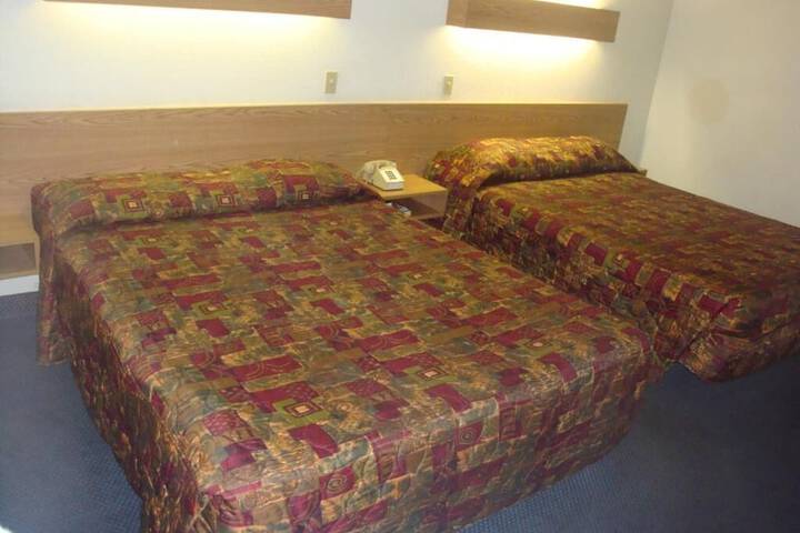 Travelers Inn - thumb 6