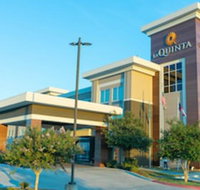 La Quinta Inn  Suites by Wyndham Karnes City - Kenedy - Accommodation Philadelphia