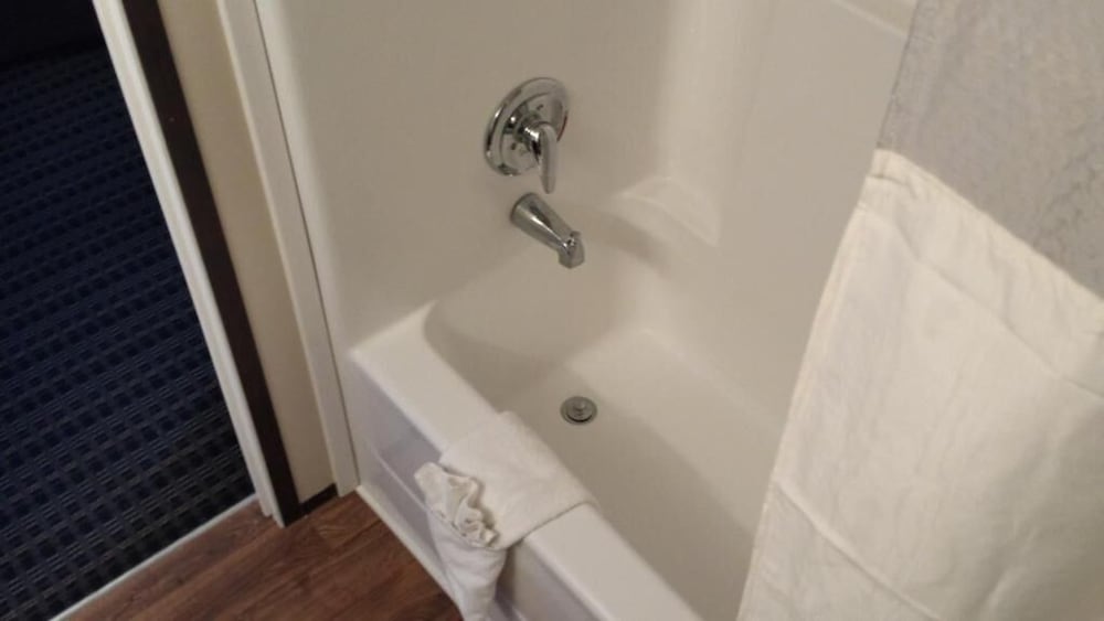 Instalodge Hotel And Suites - thumb 4