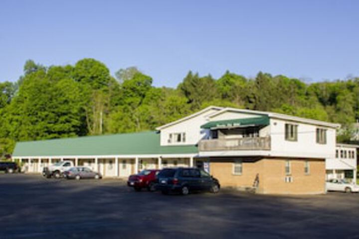 Countryside Motel - thumb 0