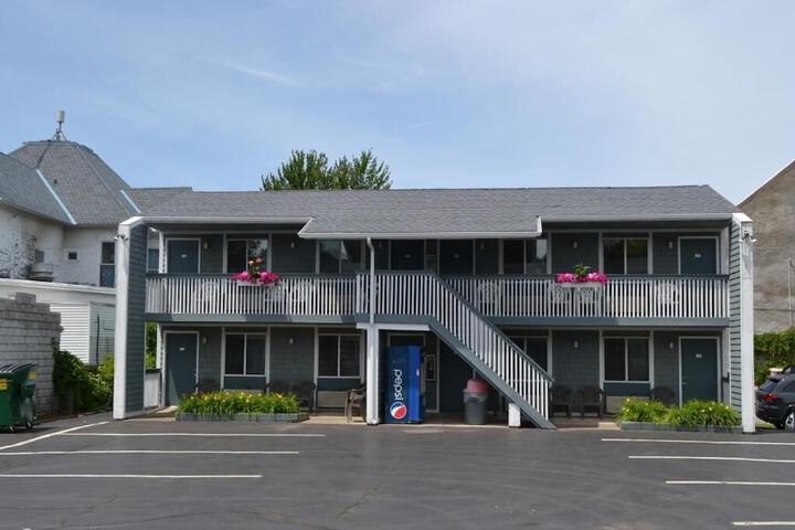 The Ship Motel - thumb 2