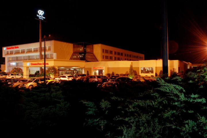 Doubletree By Hilton Hotel Fayetteville - thumb 1