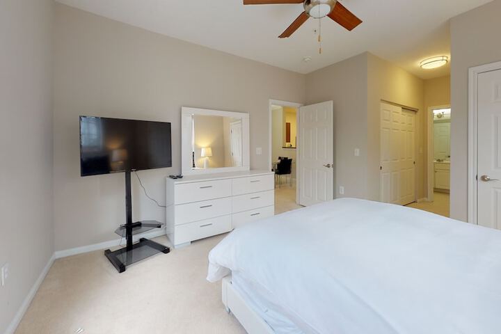 Global Luxury Suites At The Junction - thumb 7