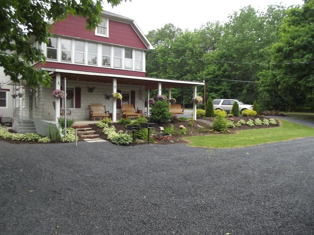 Beagle's Bed & Breakfast - thumb 4