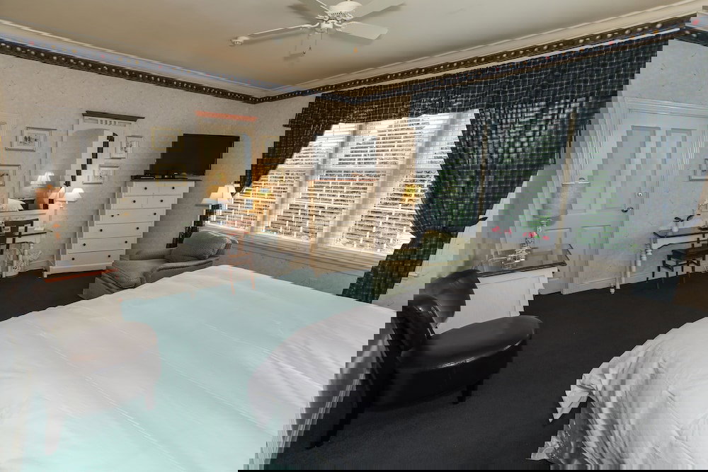 Oakmont Inn - thumb 5