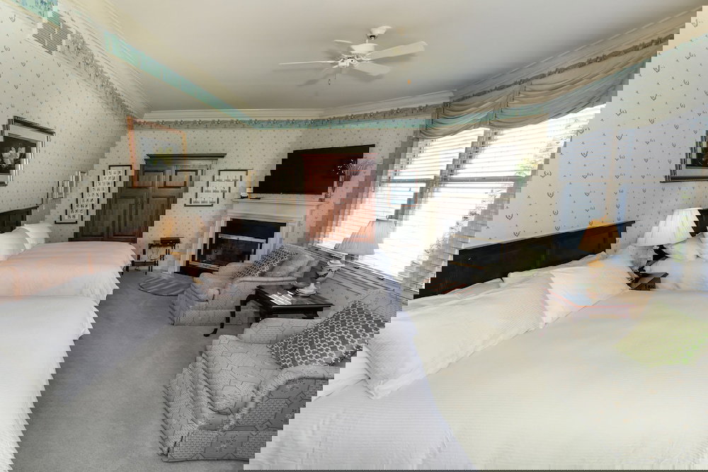 Oakmont Inn - thumb 2