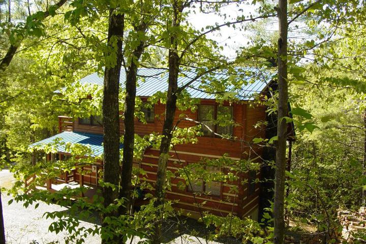 Blueberry Hideaway Sky Balcony Off Master Bedroom Minutes To Boone NC - thumb 6