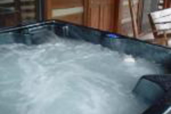 Creekside Overlook Secluded Log Cabin Overlooking Creek - thumb 0