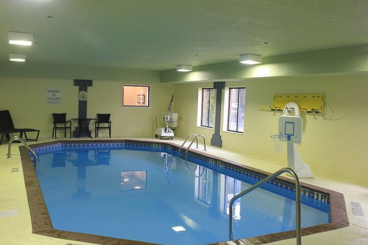 Holiday Inn Express Corydon, An IHG Hotel - thumb 4