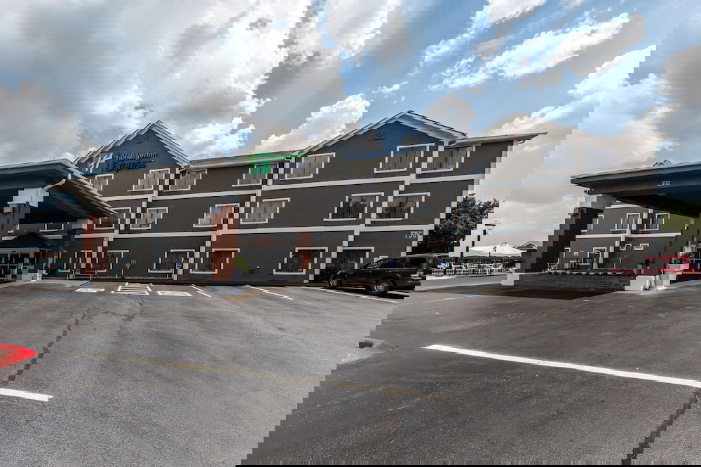 Holiday Inn Express Dandridge, An IHG Hotel - thumb 0