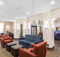 Comfort Inn  Suites - Accommodation Philadelphia