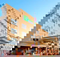 Holiday Inn Express Woodbridge an IHG Hotel - Accommodation Philadelphia